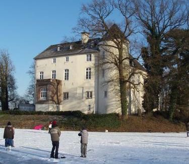 Kalkar Hotel | Burg Boetzelaer