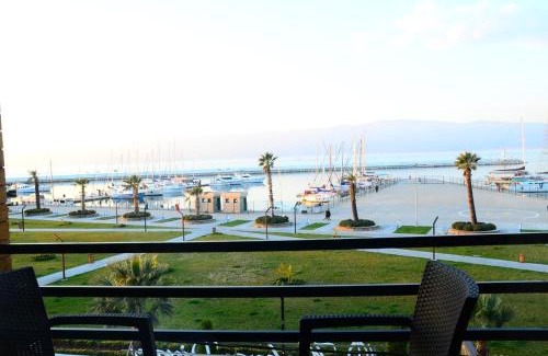 Burhaniye Hotel | Burhaniye Marina Boutique Hotel