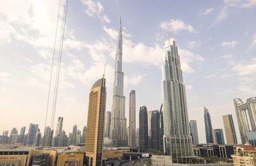 Za'abeel 2 Apartment | Burj Khalifa View, 2 Balcony w Lounge, Dubai Mall Access, Gym, Infinity-Pool, Playground, BBQ, Family Friendly