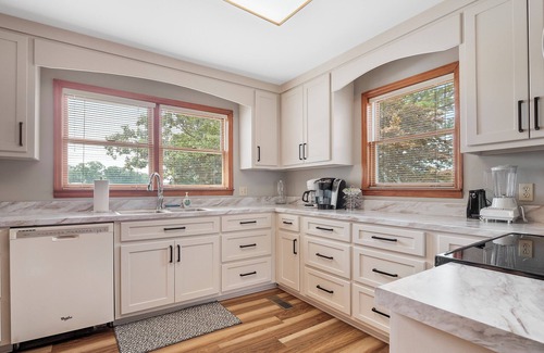 Arley House | Butler Branch Point: 4 BR, 2.5 BA House in Arley, Sleeps 12