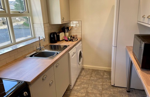 Danby Cottage | Buttercup Cottage 2-bedrooms (sleeps-4)