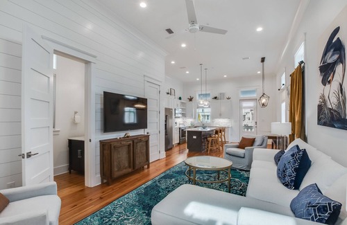 Orange Beach Cottage | BVR 58 - Anchors Away by Liquid Life