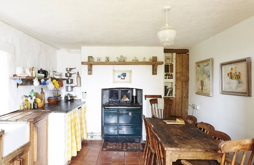Newton Abbot House | C16th House With A Rambling Garden In A Hamlet In The Dartmoor National Park