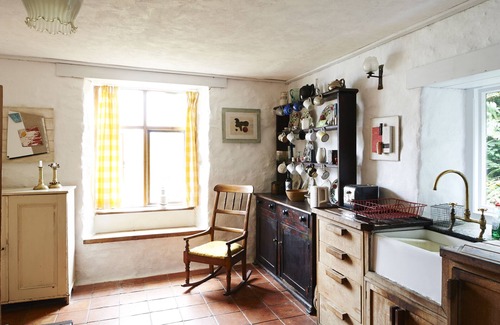 Newton Abbot House | C16th House With A Rambling Garden In A Hamlet In The Dartmoor National Park
