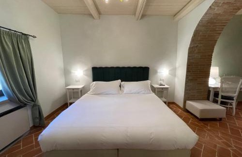 Montecalvo in Foglia House | Ca' Virginia Country House Wellness