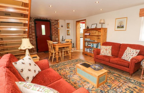 Hulland Ward Cottage | Cabin ∙ 1 bedroom ∙ 2 guests