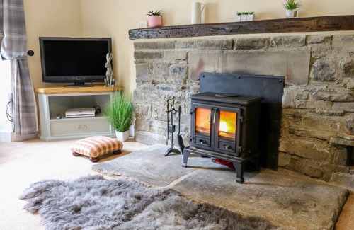 Hubberholme Cottage | Cabin ∙ 1 bedroom ∙ 2 guests