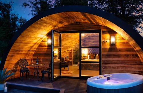 Llanarth Cottage | Cabin ∙ 1 bedroom ∙ 2 guests