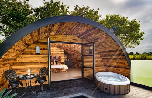 Llanarth Cottage | Cabin ∙ 1 bedroom ∙ 2 guests