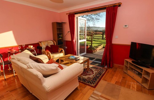Banc-y-felin Cottage | Cabin ∙ 1 bedroom ∙ 2 guests