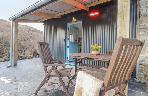 Llandyssiliogogo Cottage | Cabin ∙ 1 bedroom ∙ 2 guests
