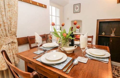 Foolow Cottage | Cabin ∙ 2 bedrooms ∙ 4 guests