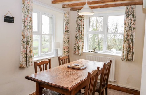 Rhosybol Cottage | Cabin ∙ 2 bedrooms ∙ 4 guests