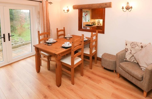 Scurlage Cottage | Cabin ∙ 2 bedrooms ∙ 4 guests
