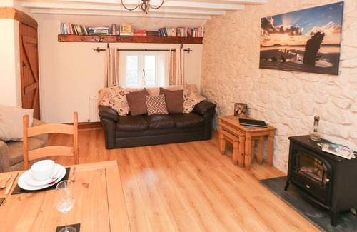 Scurlage Cottage | Cabin ∙ 2 bedrooms ∙ 4 guests
