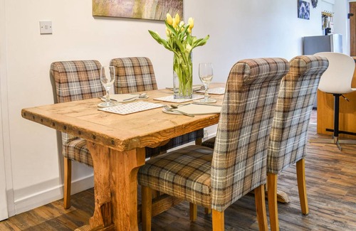Steyning Cottage | Cabin ∙ 2 bedrooms ∙ 4 guests