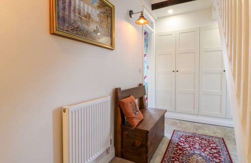 Sherwood Forest Cottage | Cabin ∙ 2 bedrooms ∙ 4 guests
