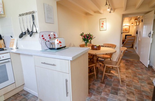 Lansallos Cottage | Cabin ∙ 2 bedrooms ∙ 4 guests