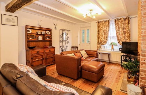 Snettisham Cottage | Cabin ∙ 2 bedrooms ∙ 4 guests