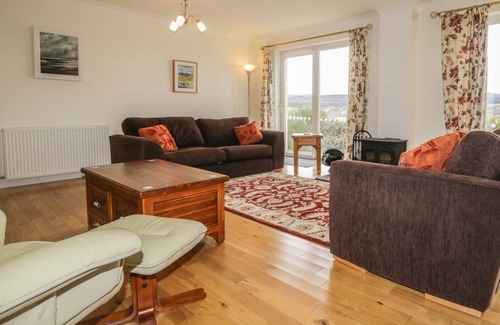 Bonar Bridge Cottage | Cabin ∙ 3 bedrooms ∙ 6 guests