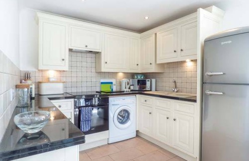 Harlyn Cottage | Cabin ∙ 3 bedrooms ∙ 6 guests