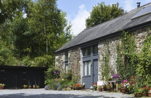 Michelcombe Cottage | Cabin ∙ 3 bedrooms ∙ 6 guests