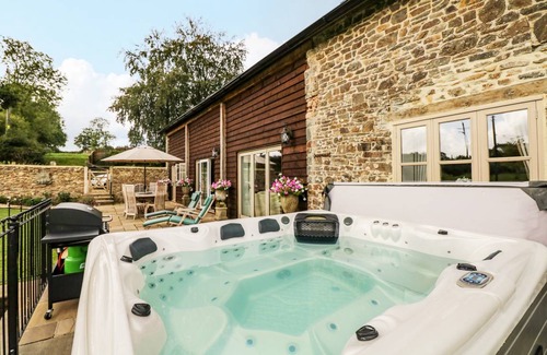 Worlington Cottage | Cabin ∙ 4 bedrooms ∙ 8 guests