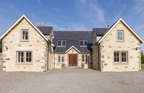 Ardgay Cottage | Cabin ∙ 5 bedrooms ∙ 10 guests