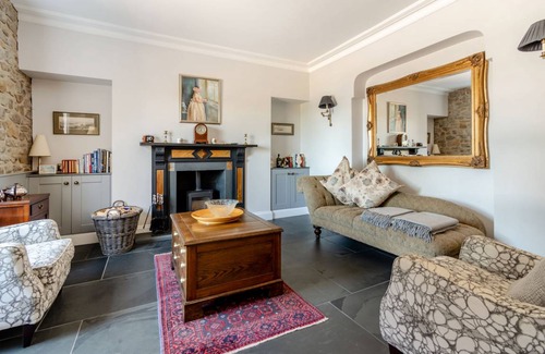 Saundersfoot Cottage | Cabin ∙ 6 bedrooms ∙ 11 guests
