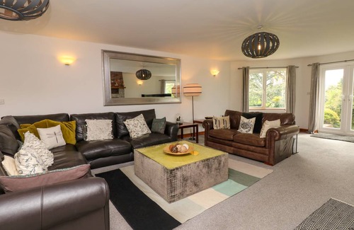 Braunton Cottage | Cabin ∙ 6 bedrooms ∙ 12 guests