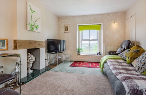 Peasedown Saint John Cottage | Cabin ∙ 1 bedroom ∙ 3 guests