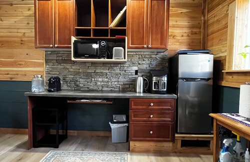 Bragg Creek Cabin | Cabin in the forest between Banff & Calgary
