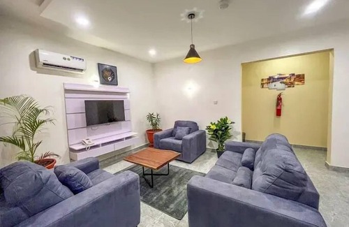 Orozo Apartment | Califorina Apartment