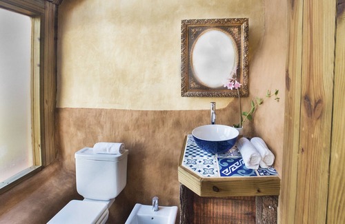 Colonia del Sacramento Hotel | Caliu Earthship Ecolodge