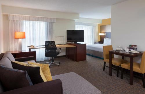 Mississauga Hotel | Cambridge Suites Mississauga
