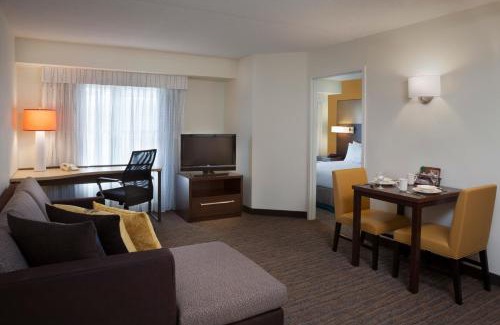 Mississauga Hotel | Cambridge Suites Mississauga