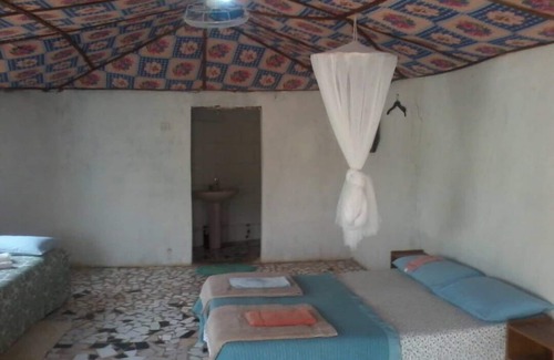 Niani House | Camping Sitaba Lodge is an newly open Lodge which is right by the river Gambia.