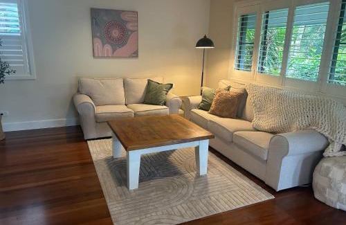 Cams Wharf Villa | Cams Wharf Hideaway Raffertys Resort
