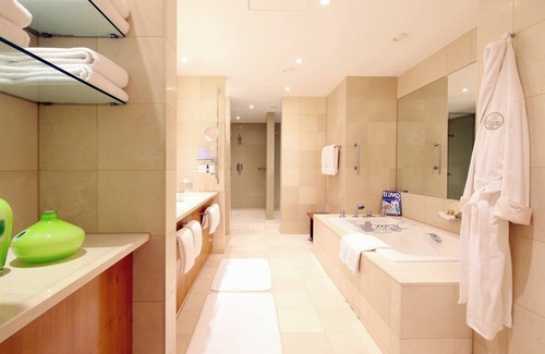 Canary Wharf Hotel | Canary Riverside Plaza Hotel
