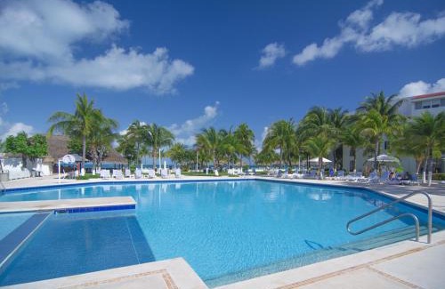 Punta Cancun Apartment | Cancun Beachfront Condo