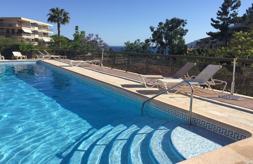 La Croix des Gardes Apartment | CANNES: Comfortable studio in the Croix des gardes residential area