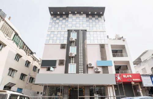 Guntur Hotel | Capital O Aditya Grand