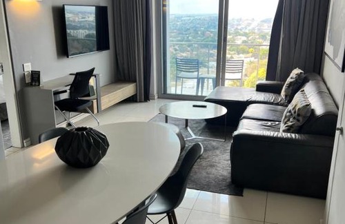 Sandown Apartment | Capital on Park Sandton hotel