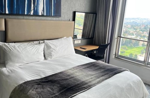 Sandown Apartment | Capital on Park Sandton hotel