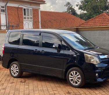 Central Kampala Boat Rental | Car Hire Airport