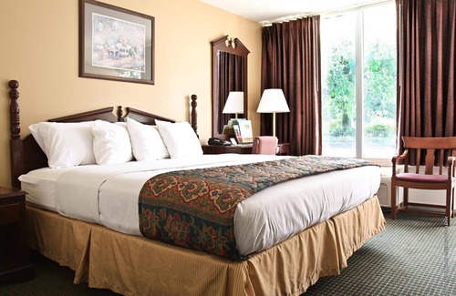 Thibodaux Hotel | Carmel Inn & Suites