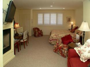 Northwest Carmel Hotel | Carmel Wayfarer Inn