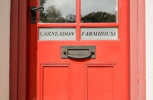 Launceston House | Carneadon Farmhouse