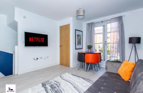 Wakefield Apartment | Carnforth by Alt-Stay Accommodation - 2 Bed House Ideal For Workforces & Relocations - Weekly & Monthly Rates Available