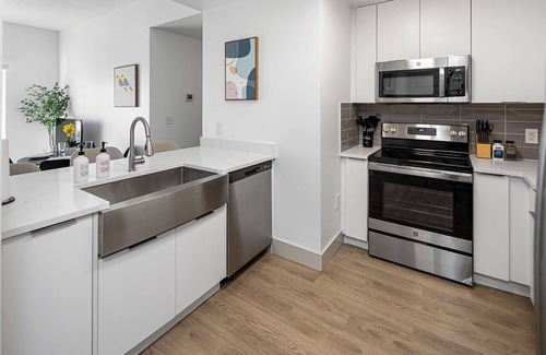 Charlotte Center City Apartment | Carolina Blue | Stunning Views, Free Parking+WiFi